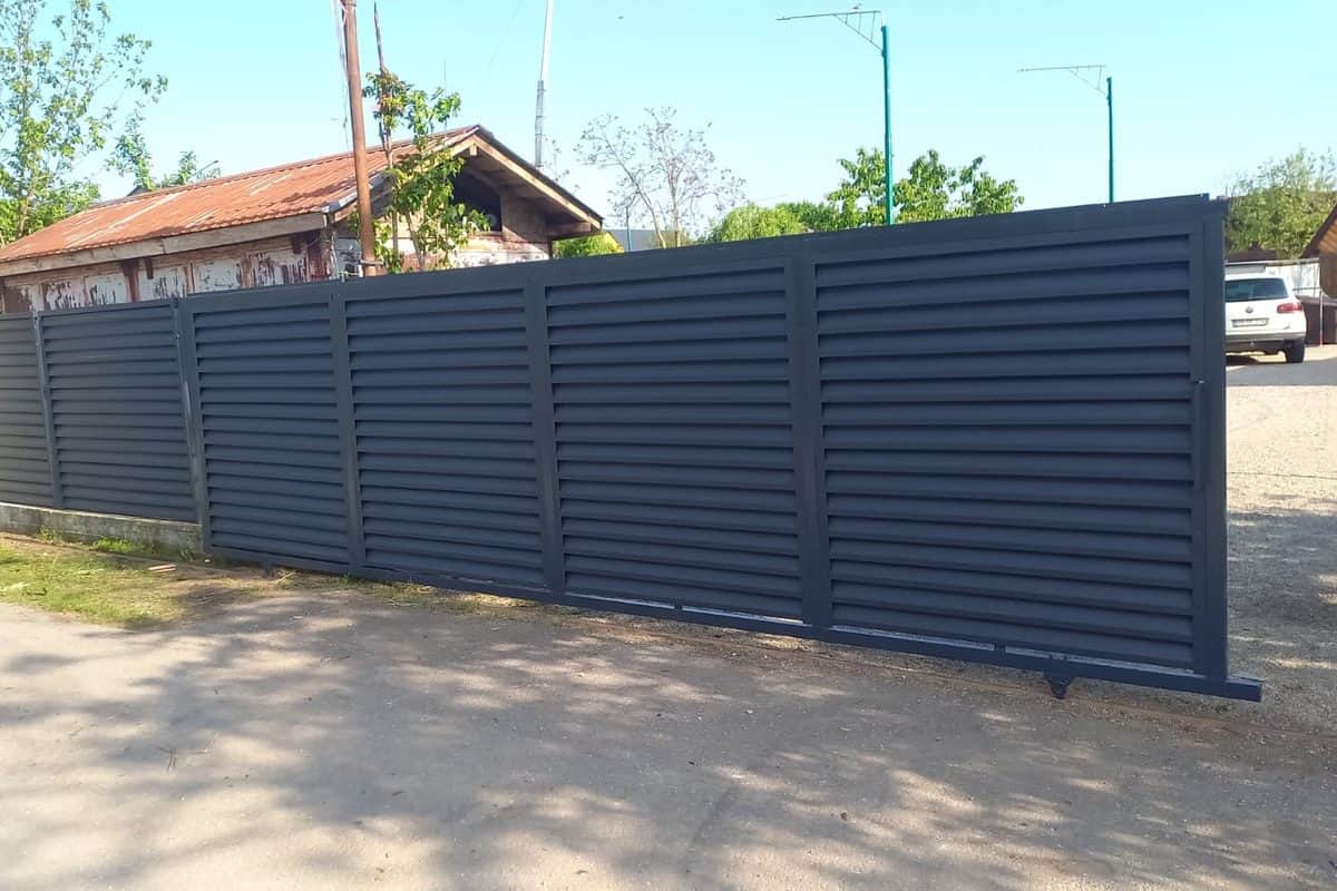 Gard metalic tip jaluzea, antracit, cu poartă culisantă